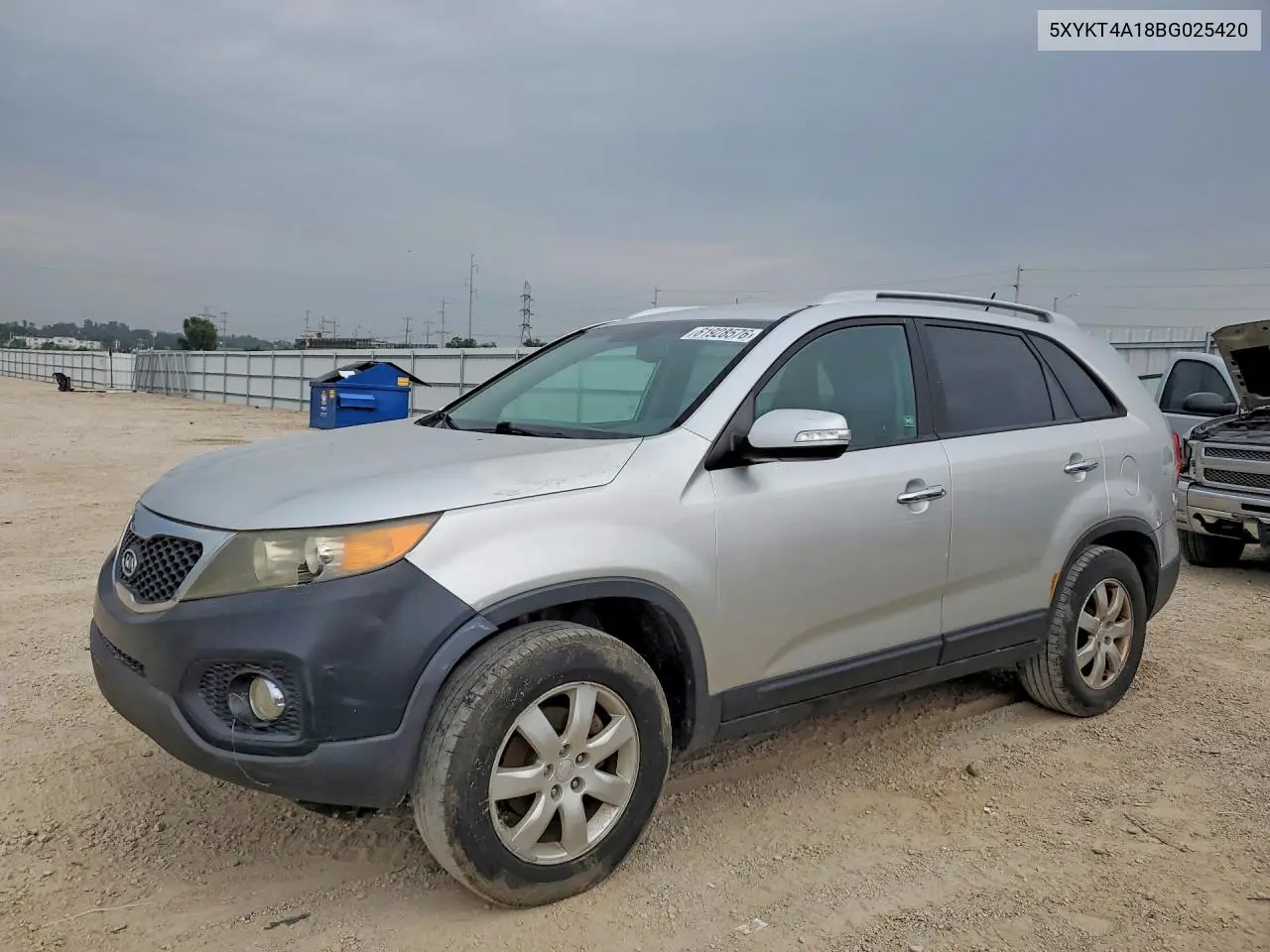 2011 Kia Sorento Lx VIN: 5XYKT4A18BG025420 Lot: 61928576