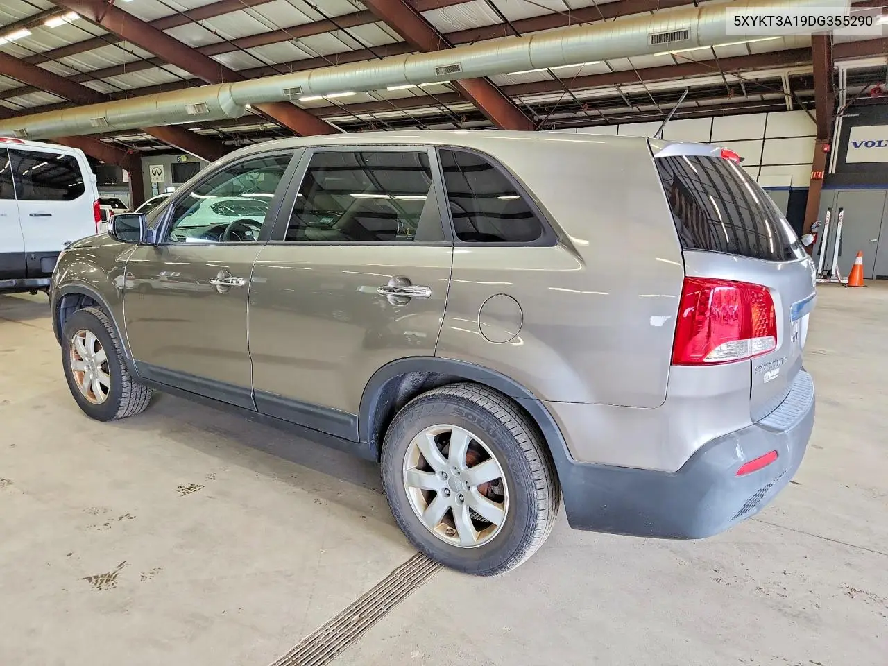 2013 Kia Sorento Lx VIN: 5XYKT3A19DG355290 Lot: 62386966