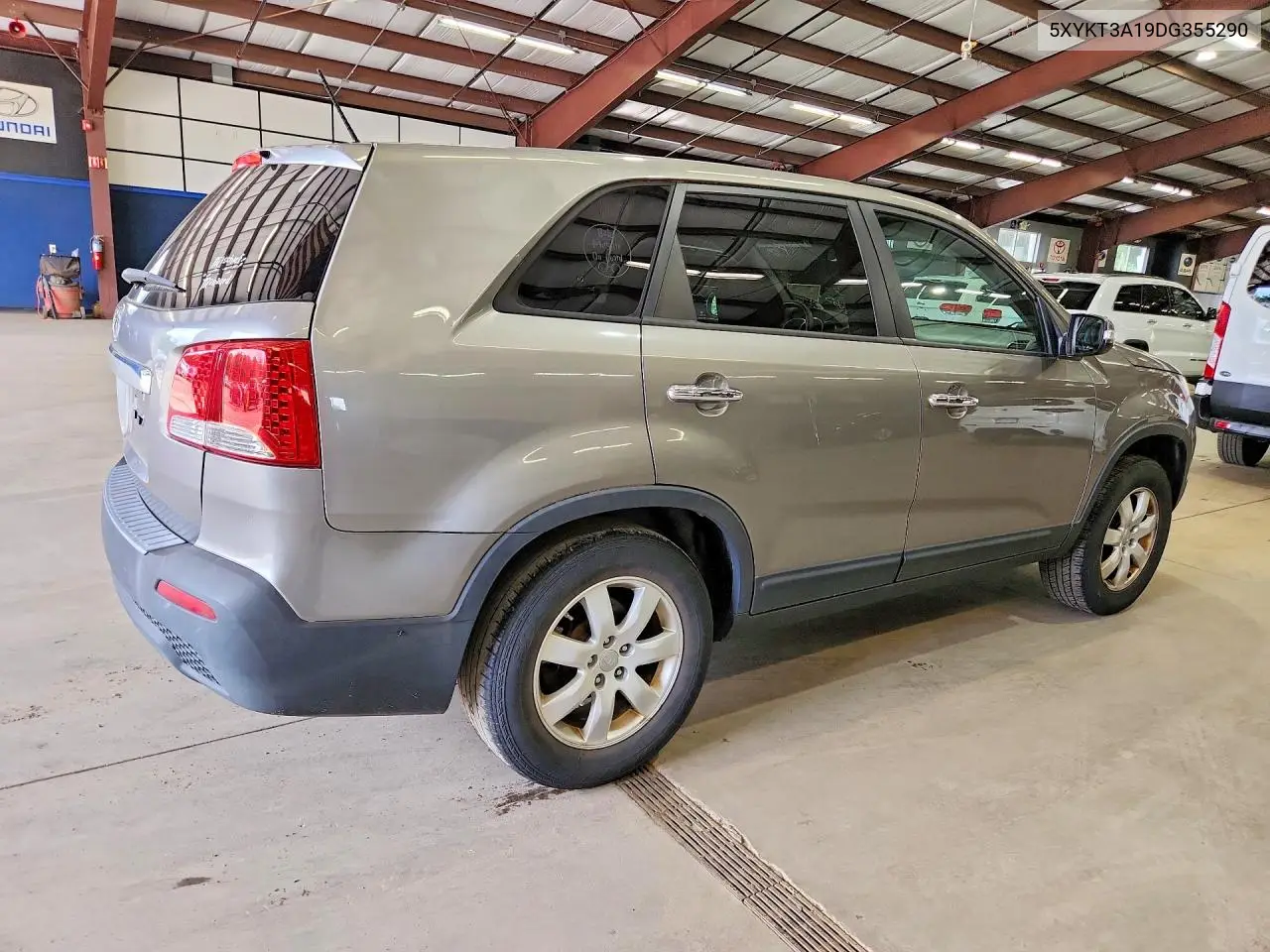 2013 Kia Sorento Lx VIN: 5XYKT3A19DG355290 Lot: 62386966