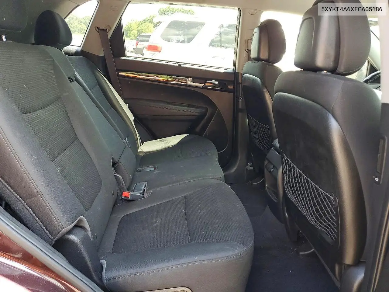 5XYKT4A6XFG605186 2015 Kia Sorento Lx