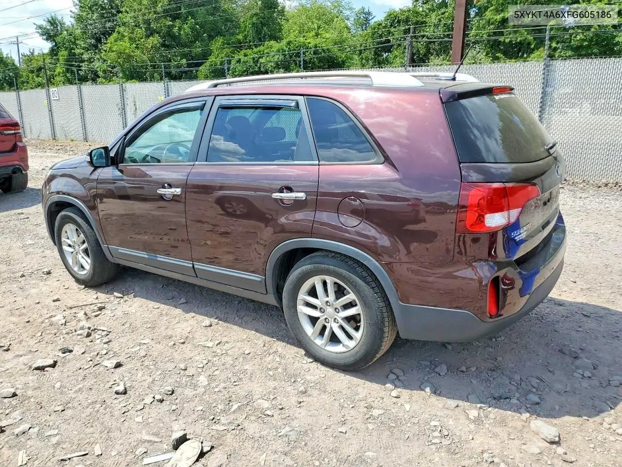 5XYKT4A6XFG605186 2015 Kia Sorento Lx
