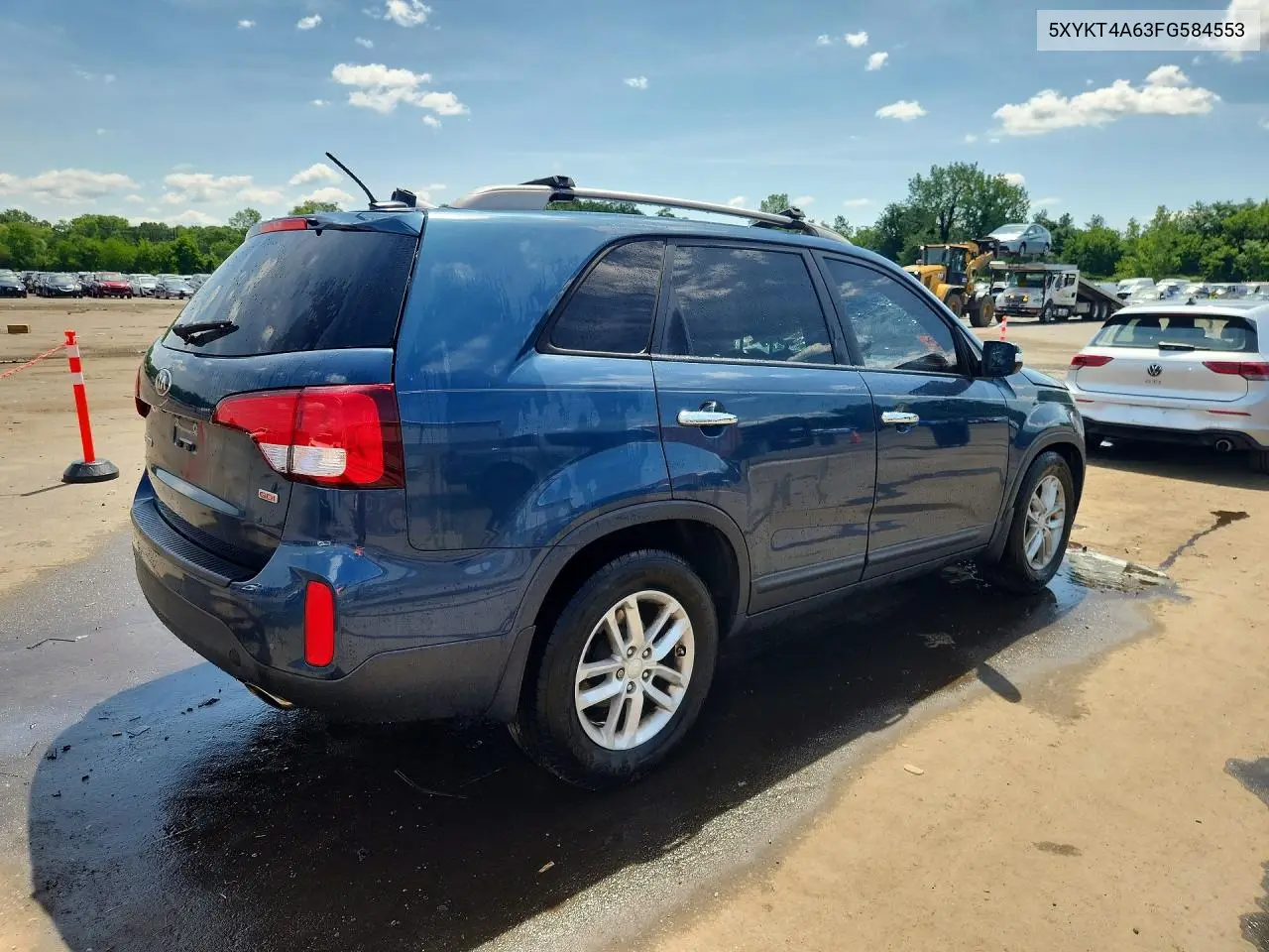 2015 Kia Sorento Lx VIN: 5XYKT4A63FG584553 Lot: 61688336