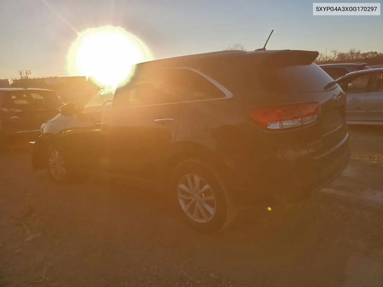 5XYPG4A3XGG170297 2016 Kia Sorento Lx