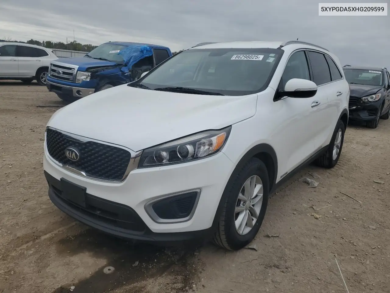 5XYPGDA5XHG209599 2017 Kia Sorento Lx