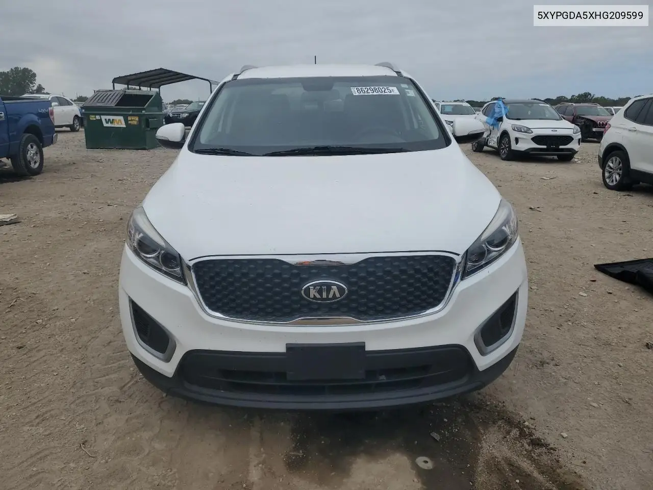 5XYPGDA5XHG209599 2017 Kia Sorento Lx
