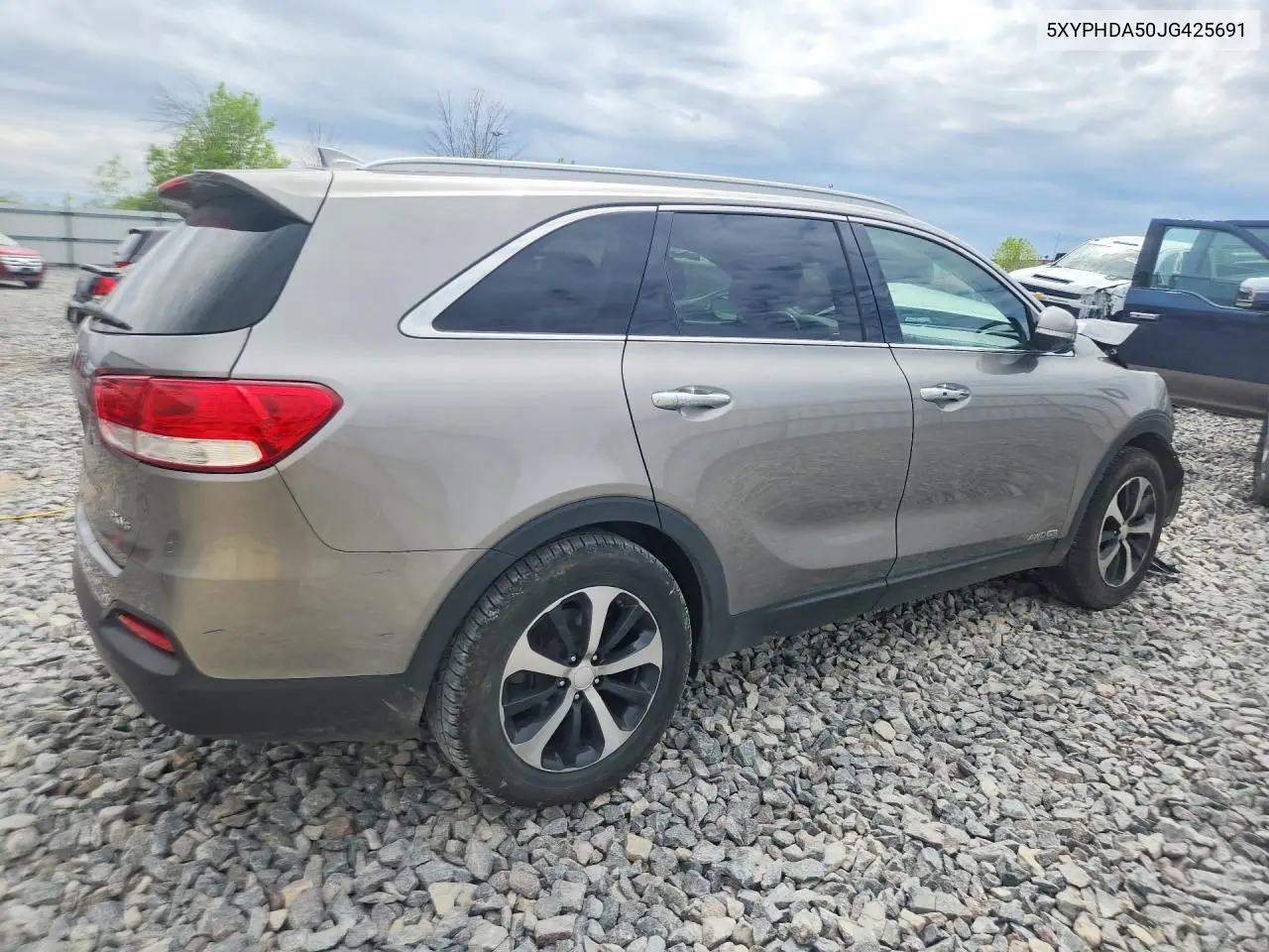 5XYPHDA50JG425691 2018 Kia Sorento Ex