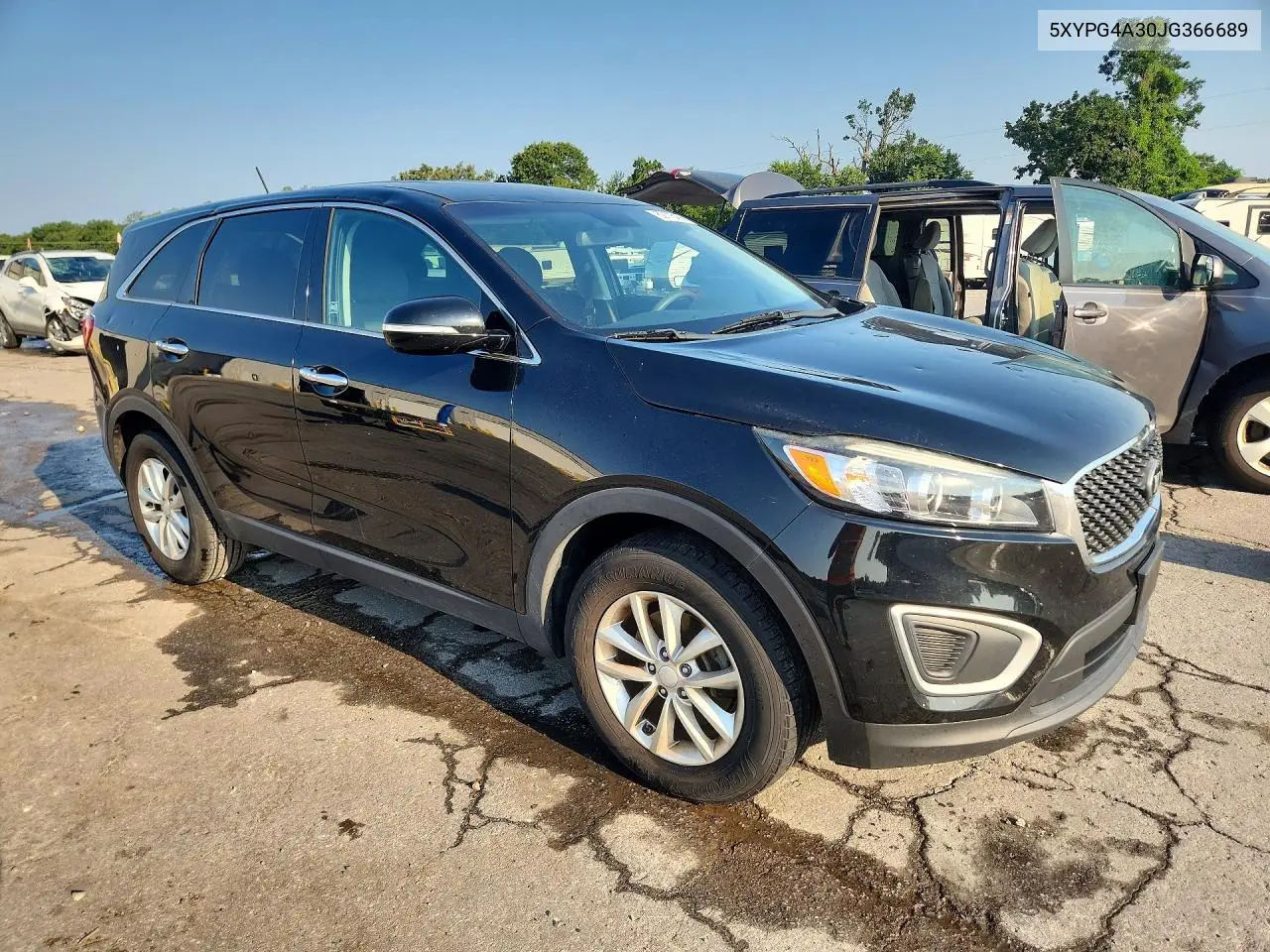 2018 Kia Sorento L VIN: 5XYPG4A30JG366689 Lot: 62116456