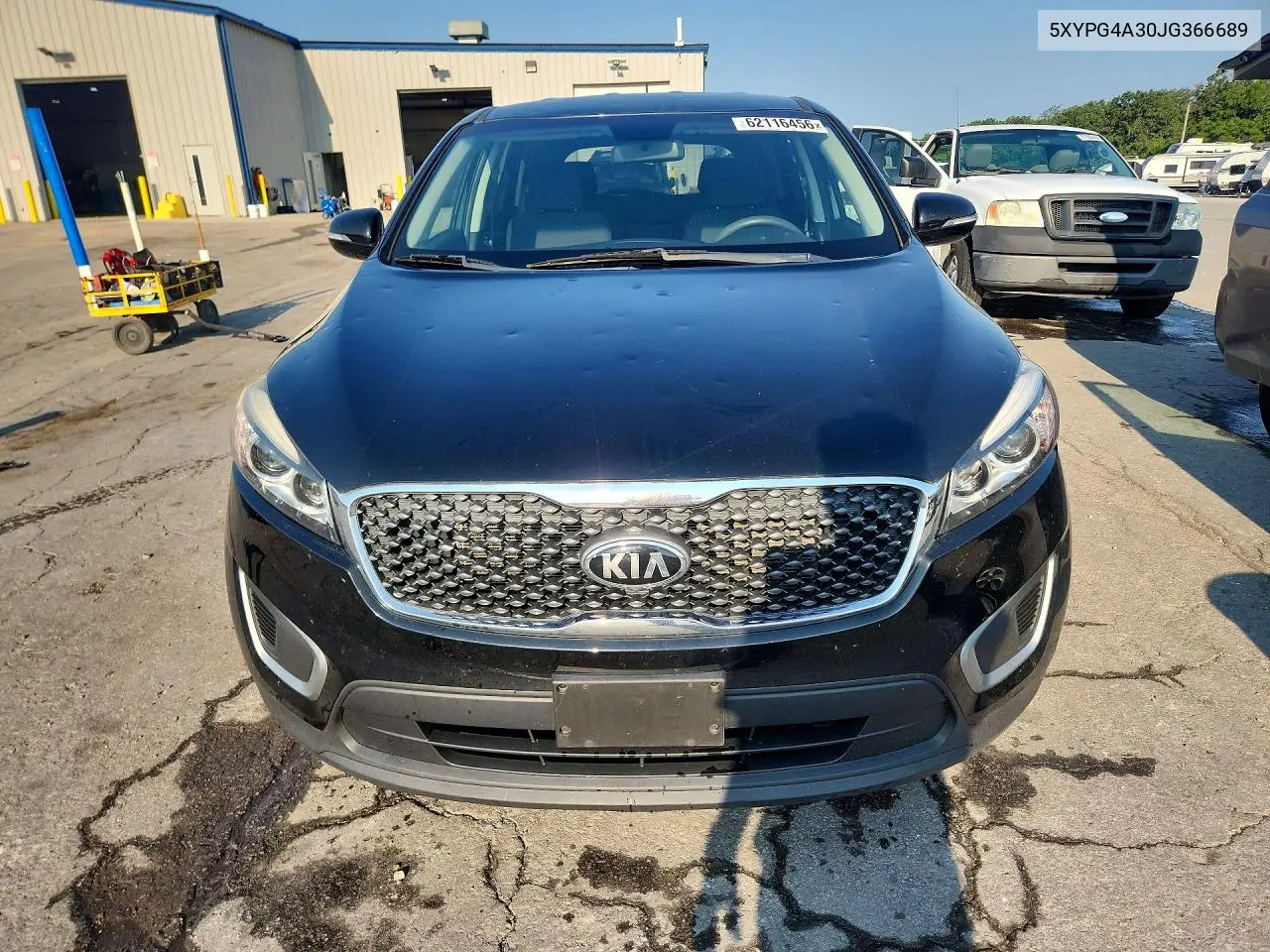 2018 Kia Sorento L VIN: 5XYPG4A30JG366689 Lot: 62116456