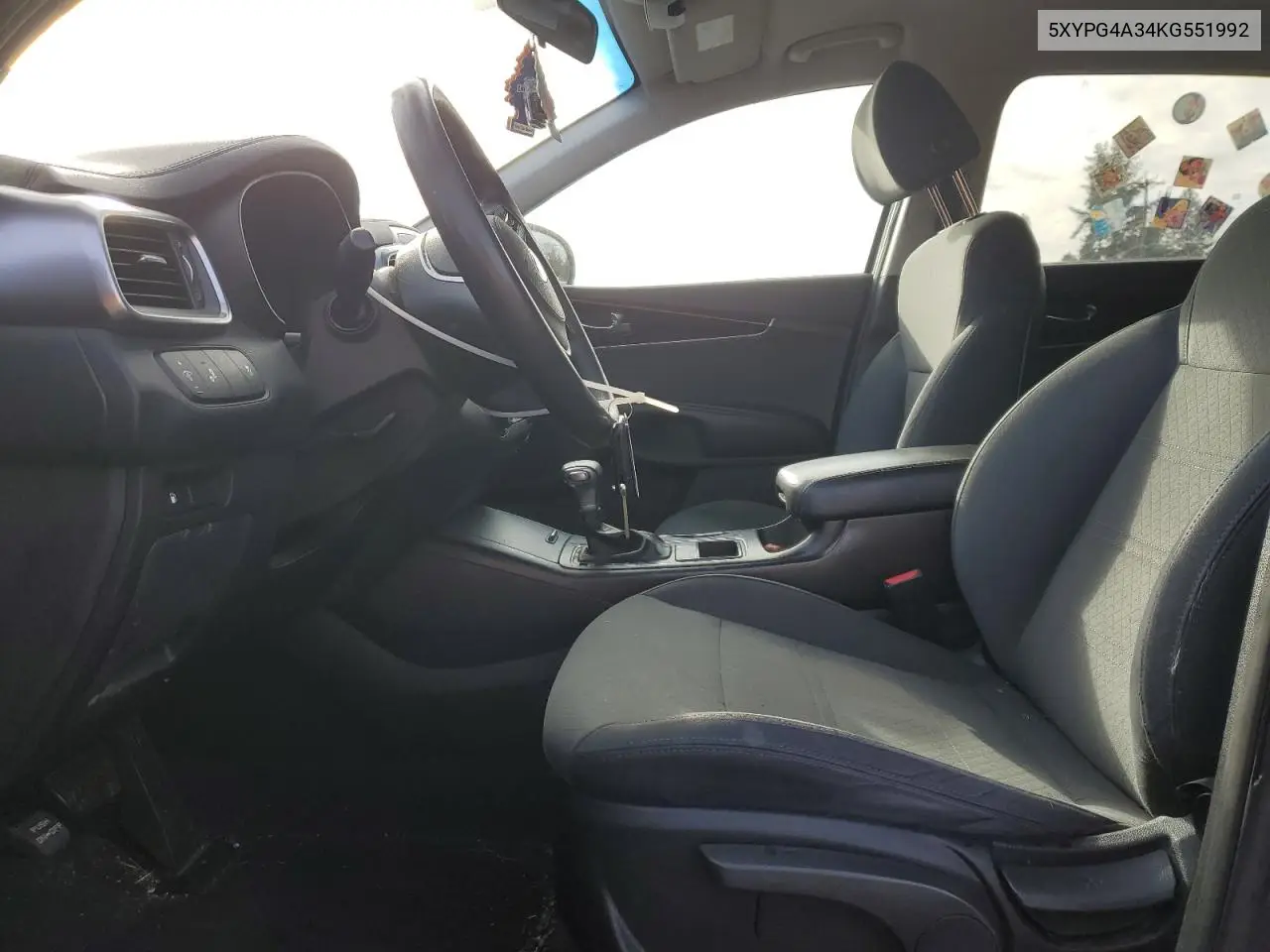 5XYPG4A34KG551992 2019 Kia Sorento L