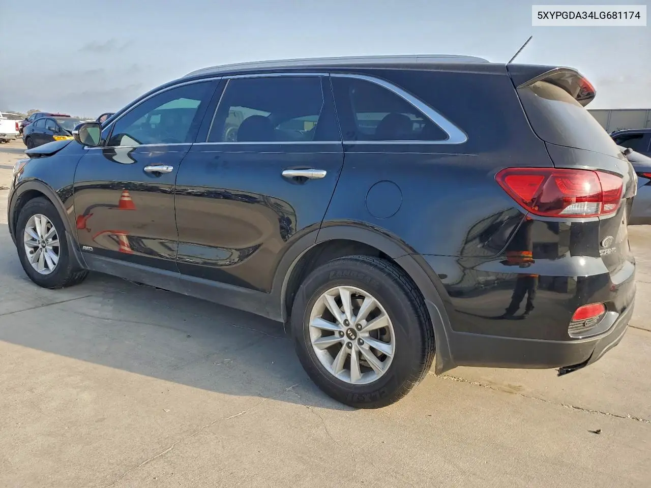 5XYPGDA34LG681174 2020 Kia Sorento L