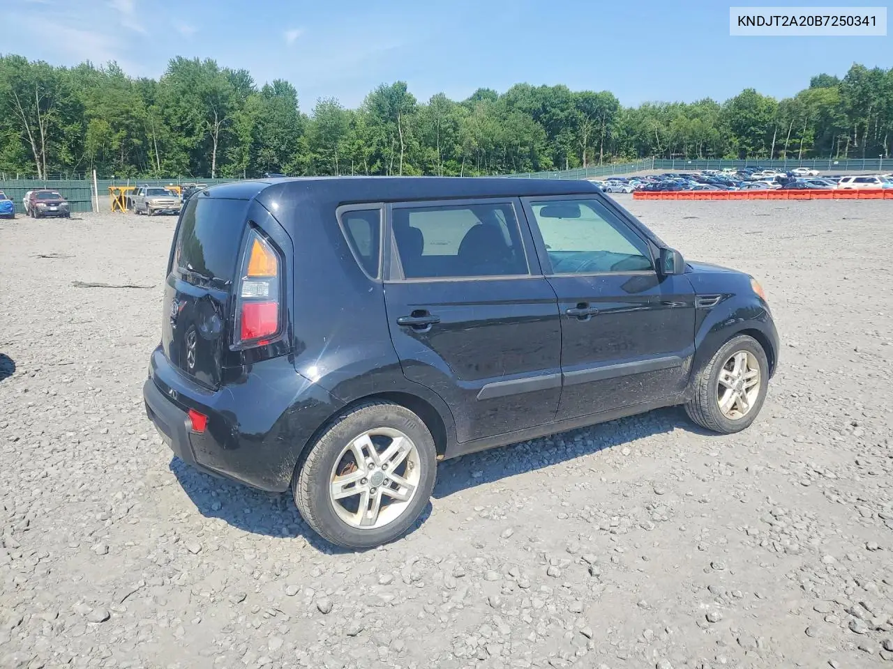 2011 Kia Soul + VIN: KNDJT2A20B7250341 Lot: 61123156