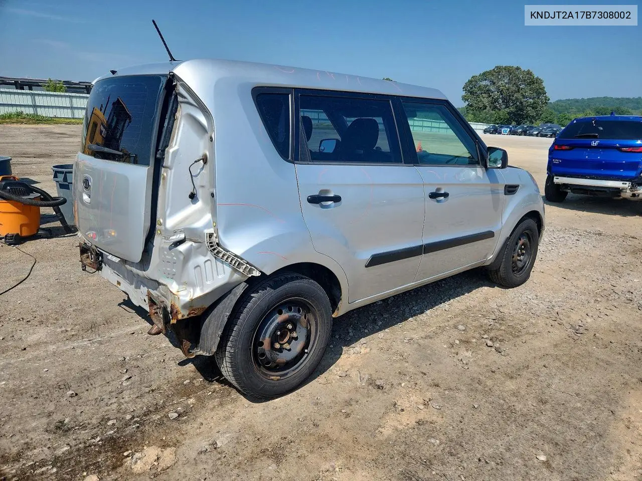 2011 Kia Soul Base VIN: KNDJT2A17B7308002 Lot: 61410176