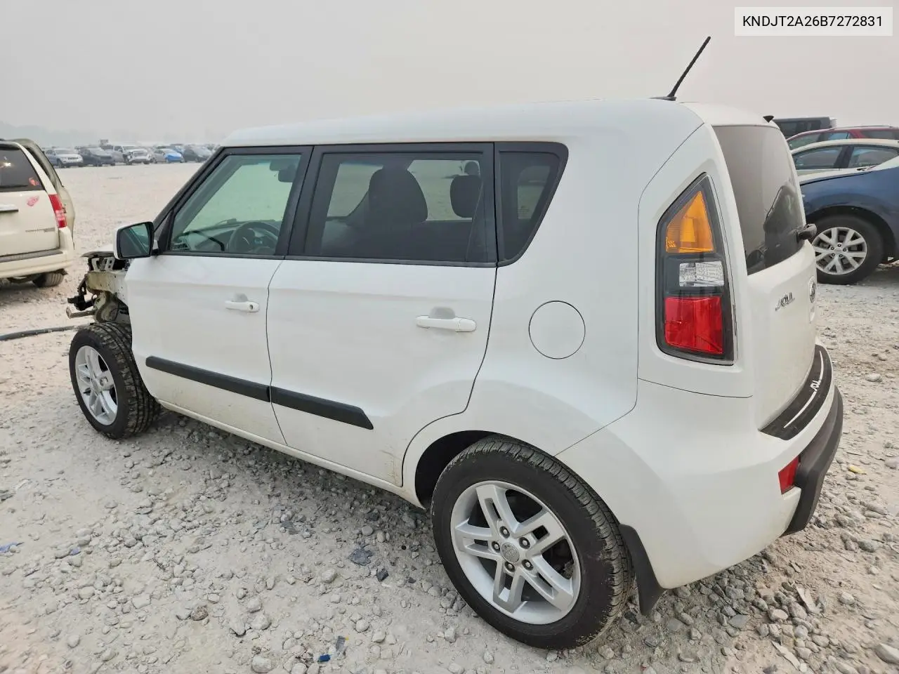 2011 Kia Soul + VIN: KNDJT2A26B7272831 Lot: 61566066