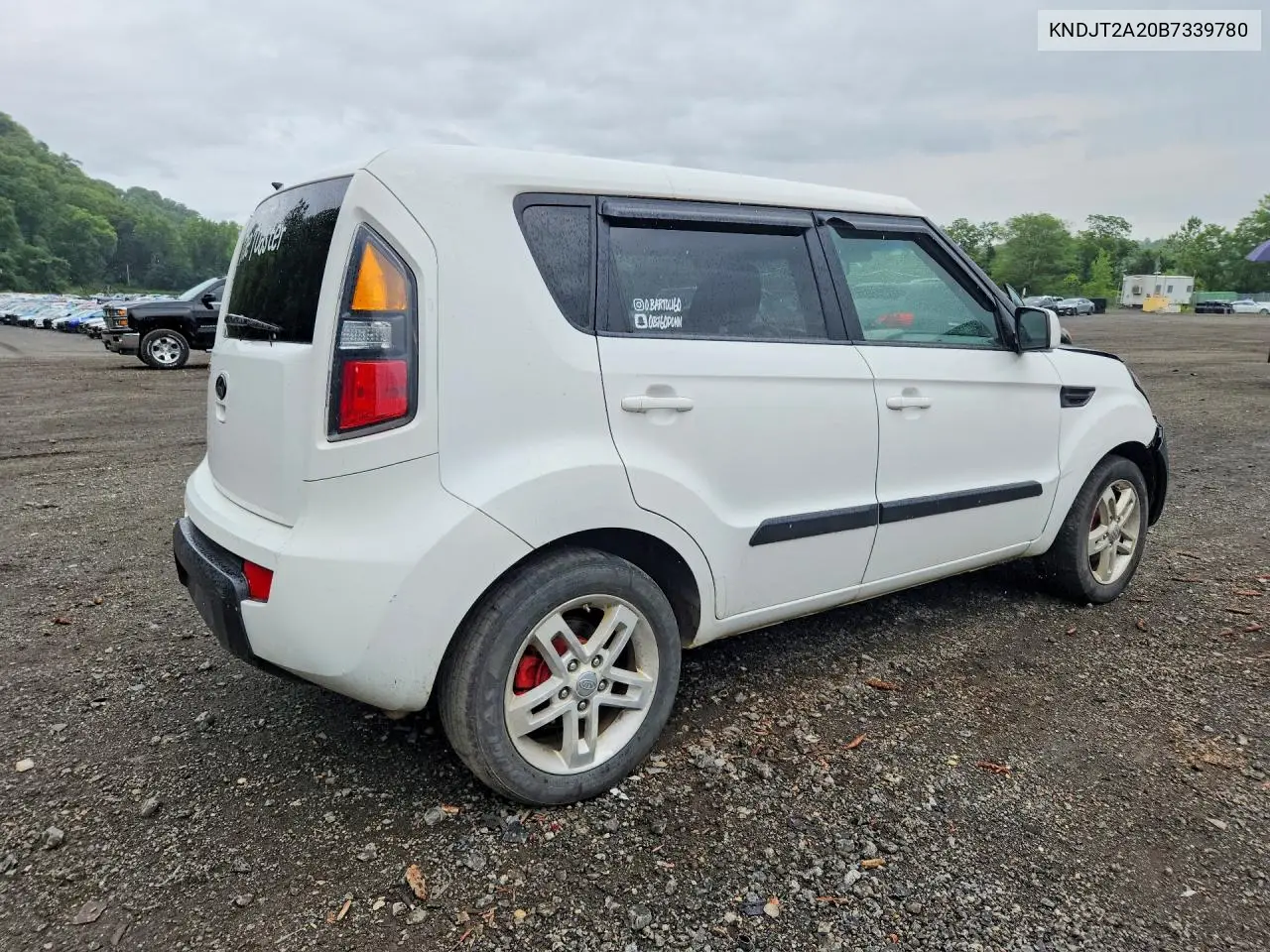 2011 Kia Soul + VIN: KNDJT2A20B7339780 Lot: 61758036