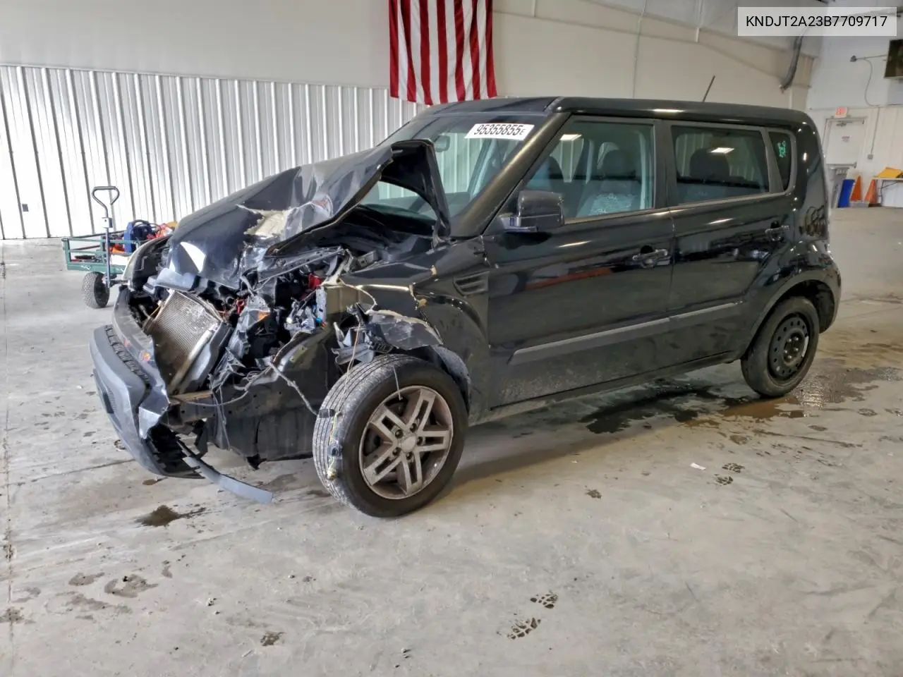 KNDJT2A23B7709717 2011 Kia Soul +