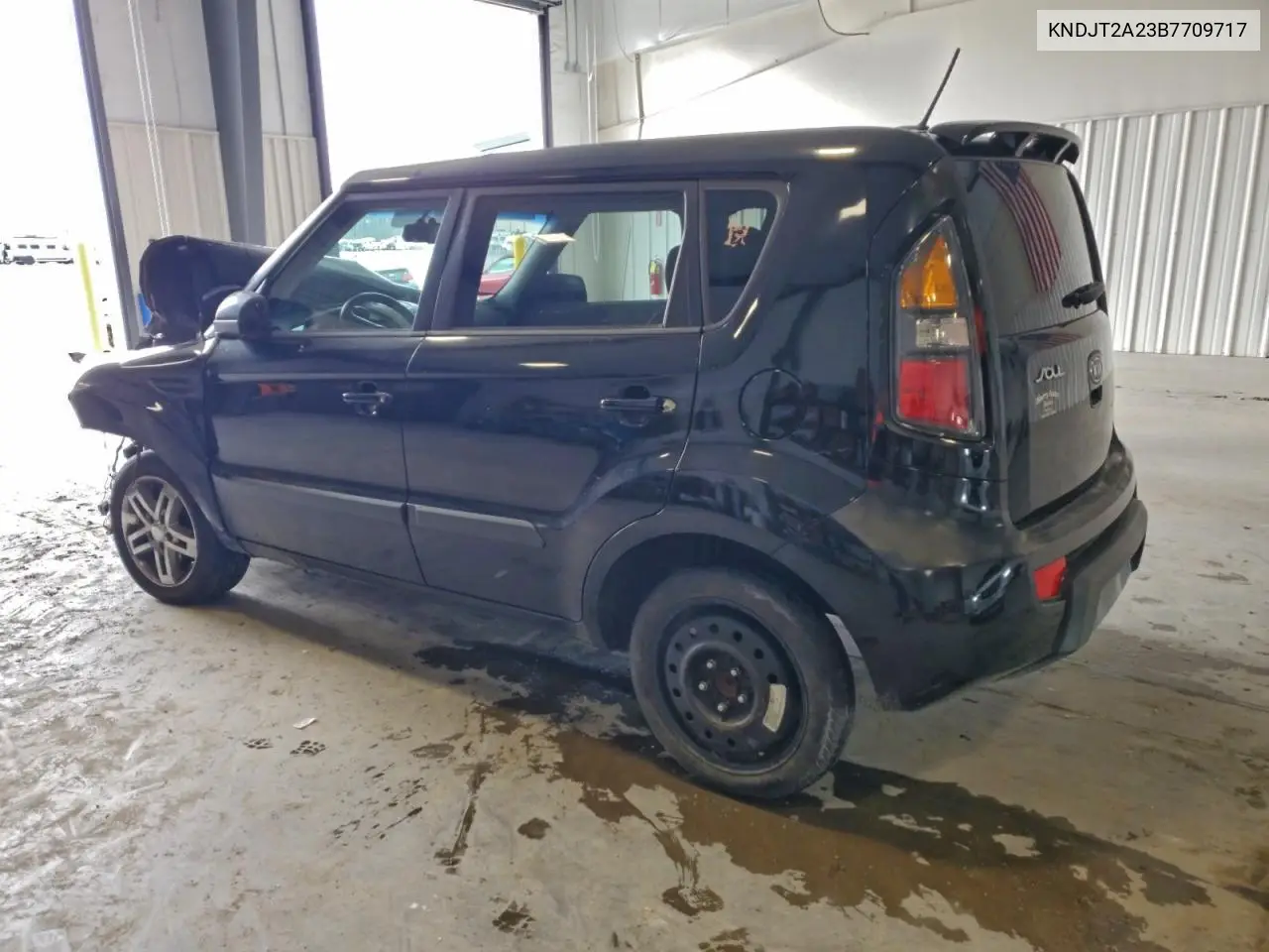 KNDJT2A23B7709717 2011 Kia Soul +