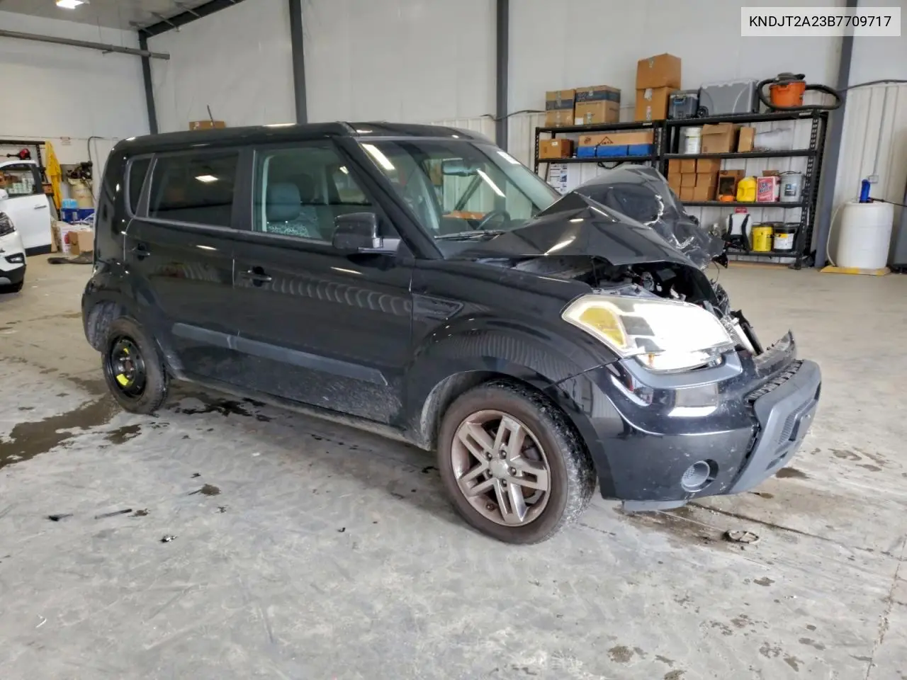 KNDJT2A23B7709717 2011 Kia Soul +