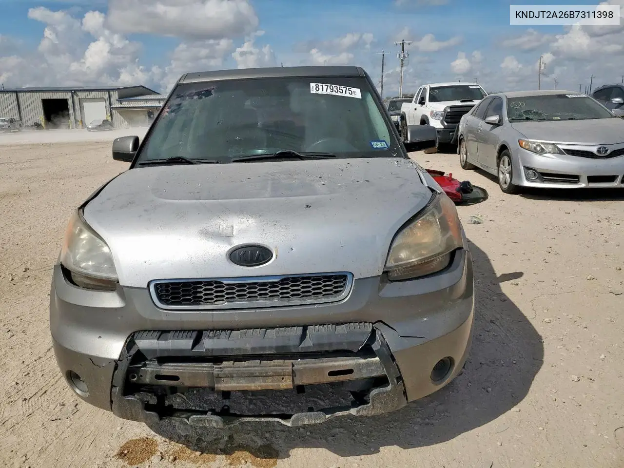 KNDJT2A26B7311398 2011 Kia Soul +