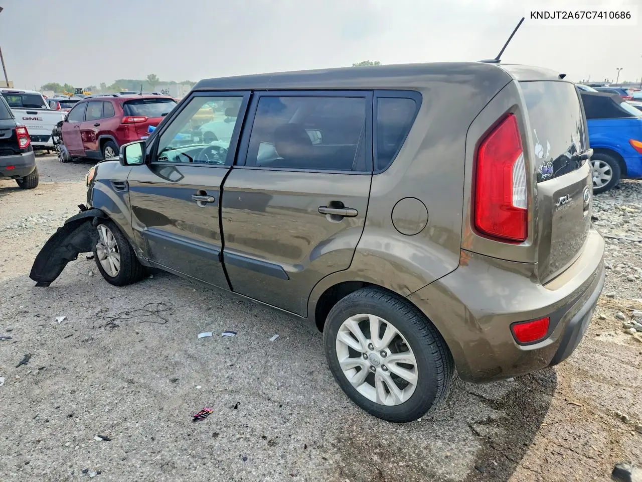 2012 Kia Soul + VIN: KNDJT2A67C7410686 Lot: 61591426