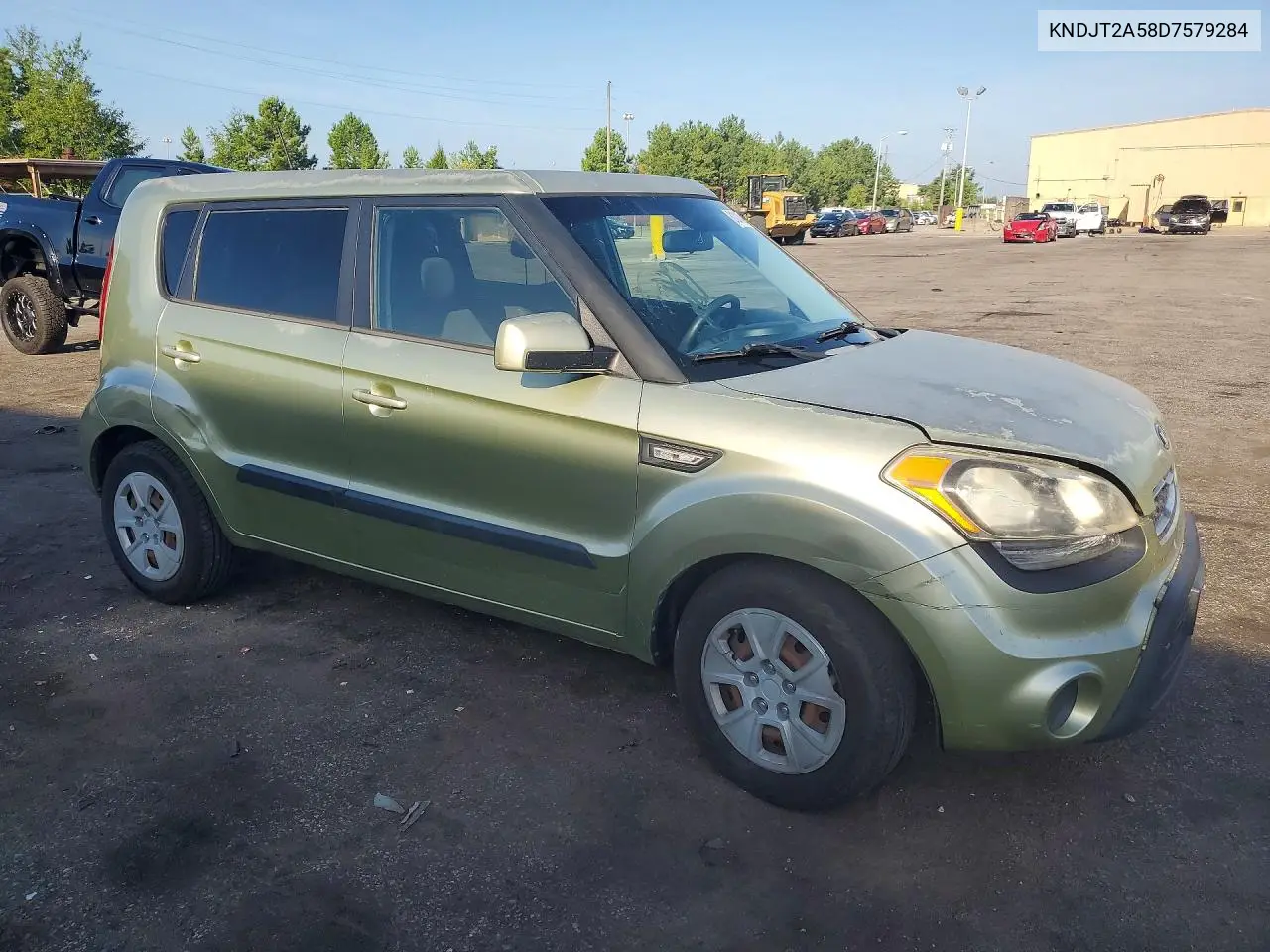 2013 Kia Soul Base VIN: KNDJT2A58D7579284 Lot: 61014736