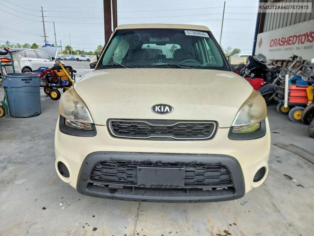 2013 Kia Soul + VIN: KNDJT2A66D7572973 Lot: 61309856