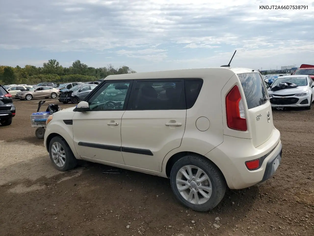 KNDJT2A66D7538791 2013 Kia Soul +