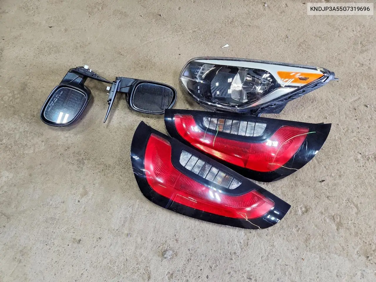 2016 Kia Soul + VIN: KNDJP3A55G7319696 Lot: 60815156