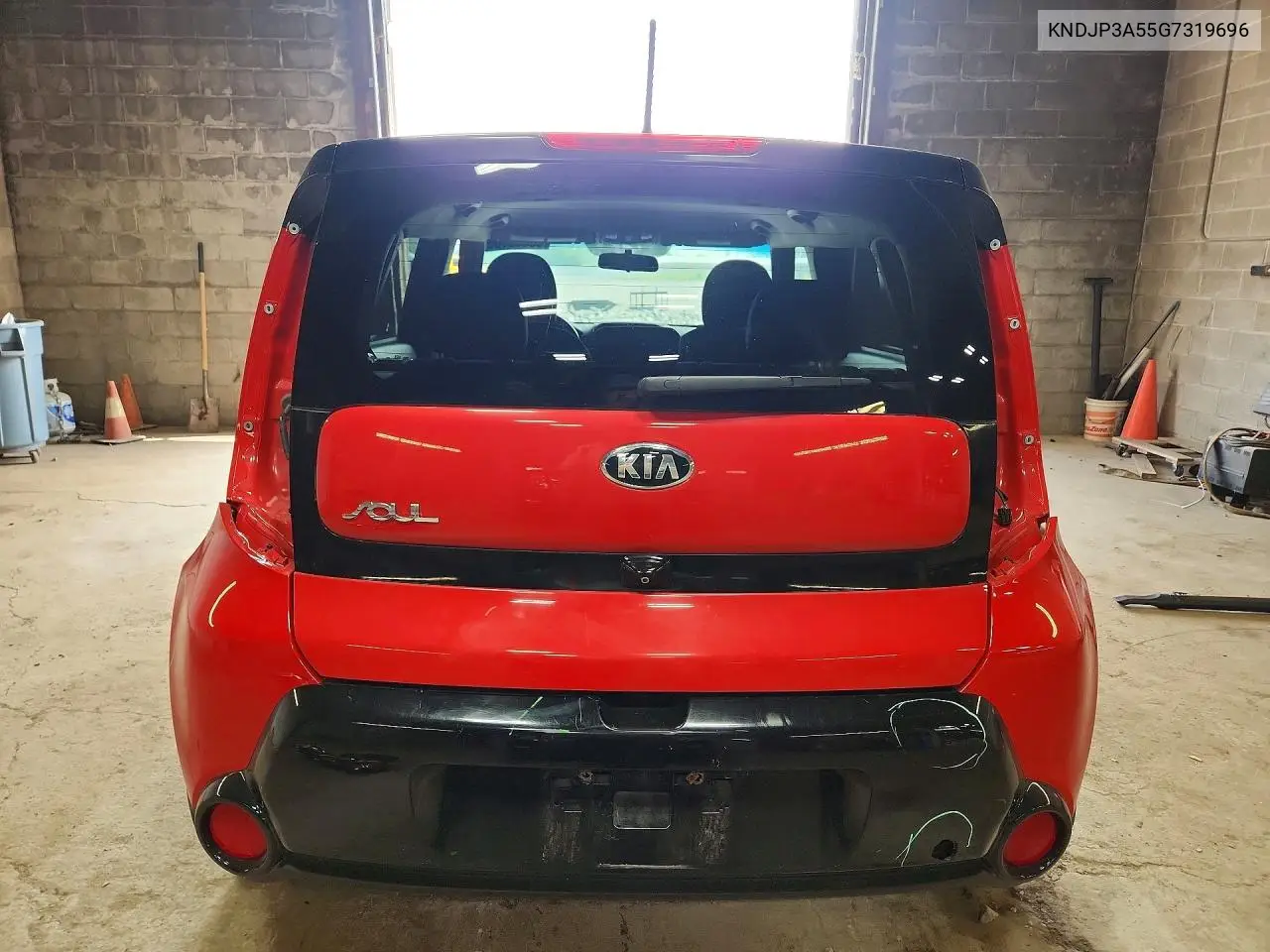 2016 Kia Soul + VIN: KNDJP3A55G7319696 Lot: 60815156