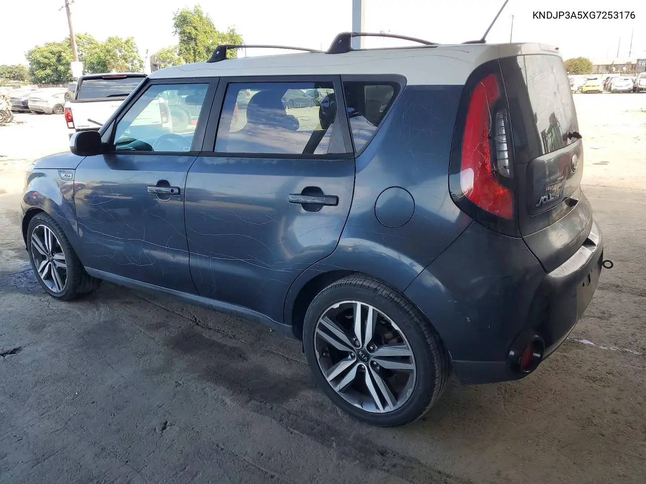 2016 Kia Soul + VIN: KNDJP3A5XG7253176 Lot: 61949036