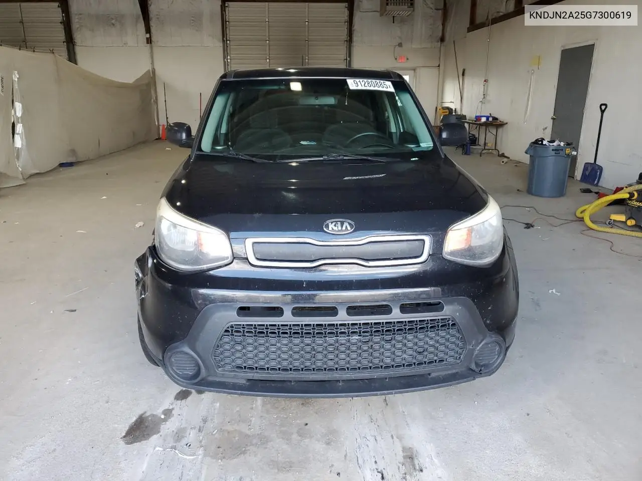 KNDJN2A25G7300619 2016 Kia Soul