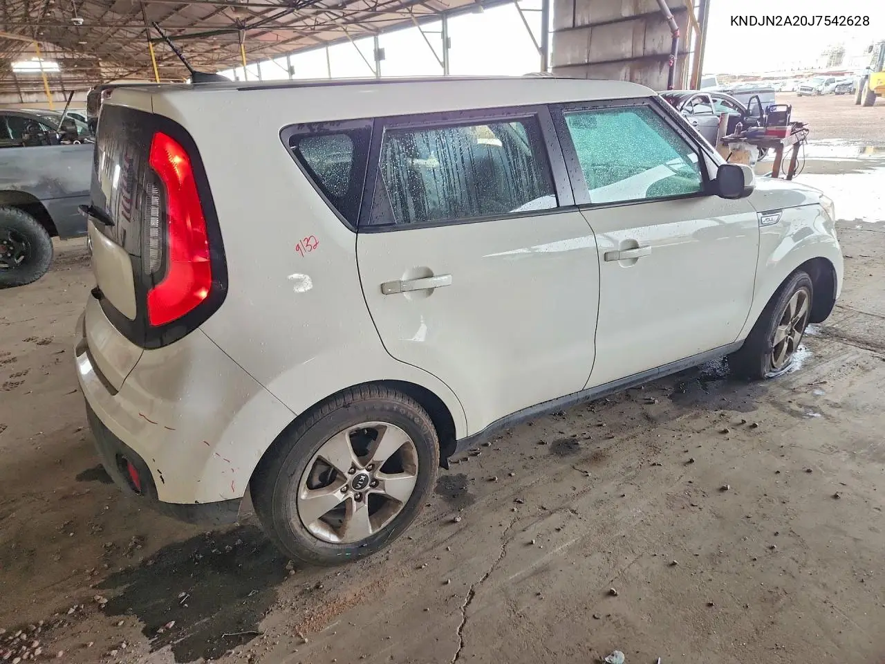 2018 Kia Soul Base VIN: KNDJN2A20J7542628 Lot: 61577986