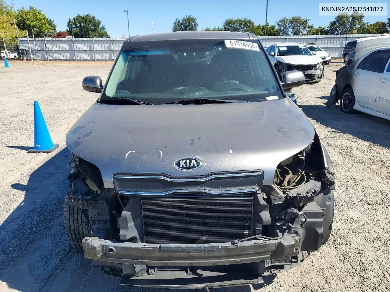 2018 Kia Soul Base VIN: KNDJN2A25J7541877 Lot: 61914556