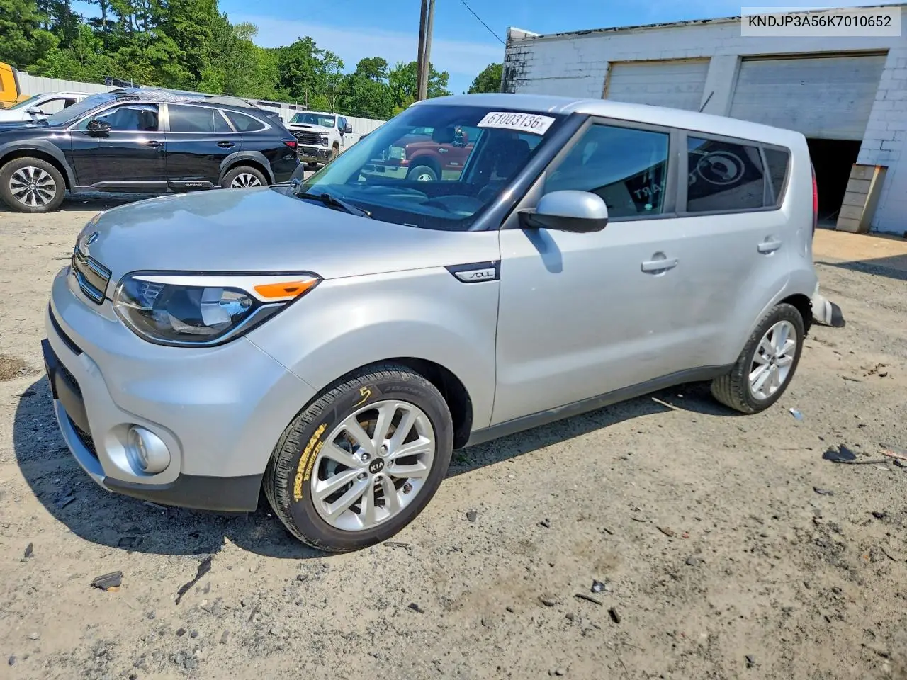 2019 Kia Soul + VIN: KNDJP3A56K7010652 Lot: 61003136