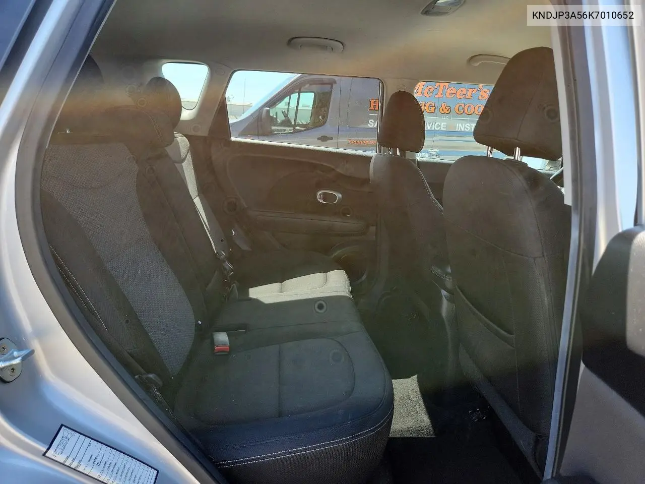 2019 Kia Soul + VIN: KNDJP3A56K7010652 Lot: 61003136