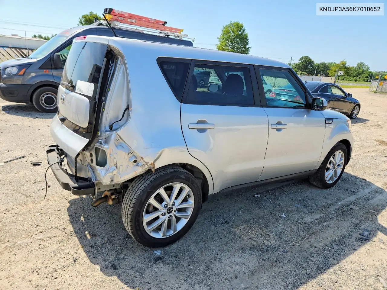 2019 Kia Soul + VIN: KNDJP3A56K7010652 Lot: 61003136
