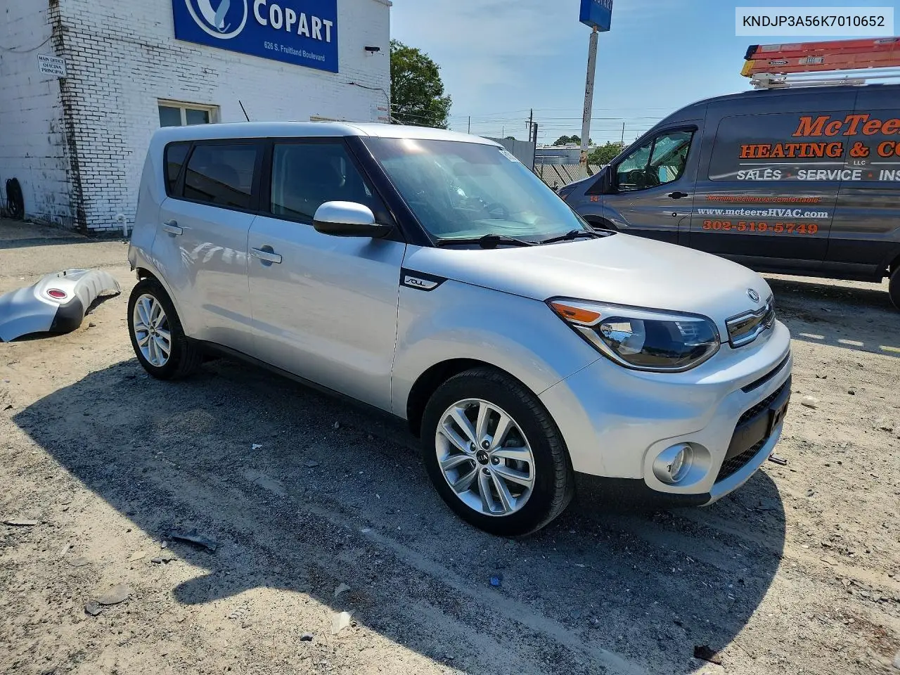 2019 Kia Soul + VIN: KNDJP3A56K7010652 Lot: 61003136