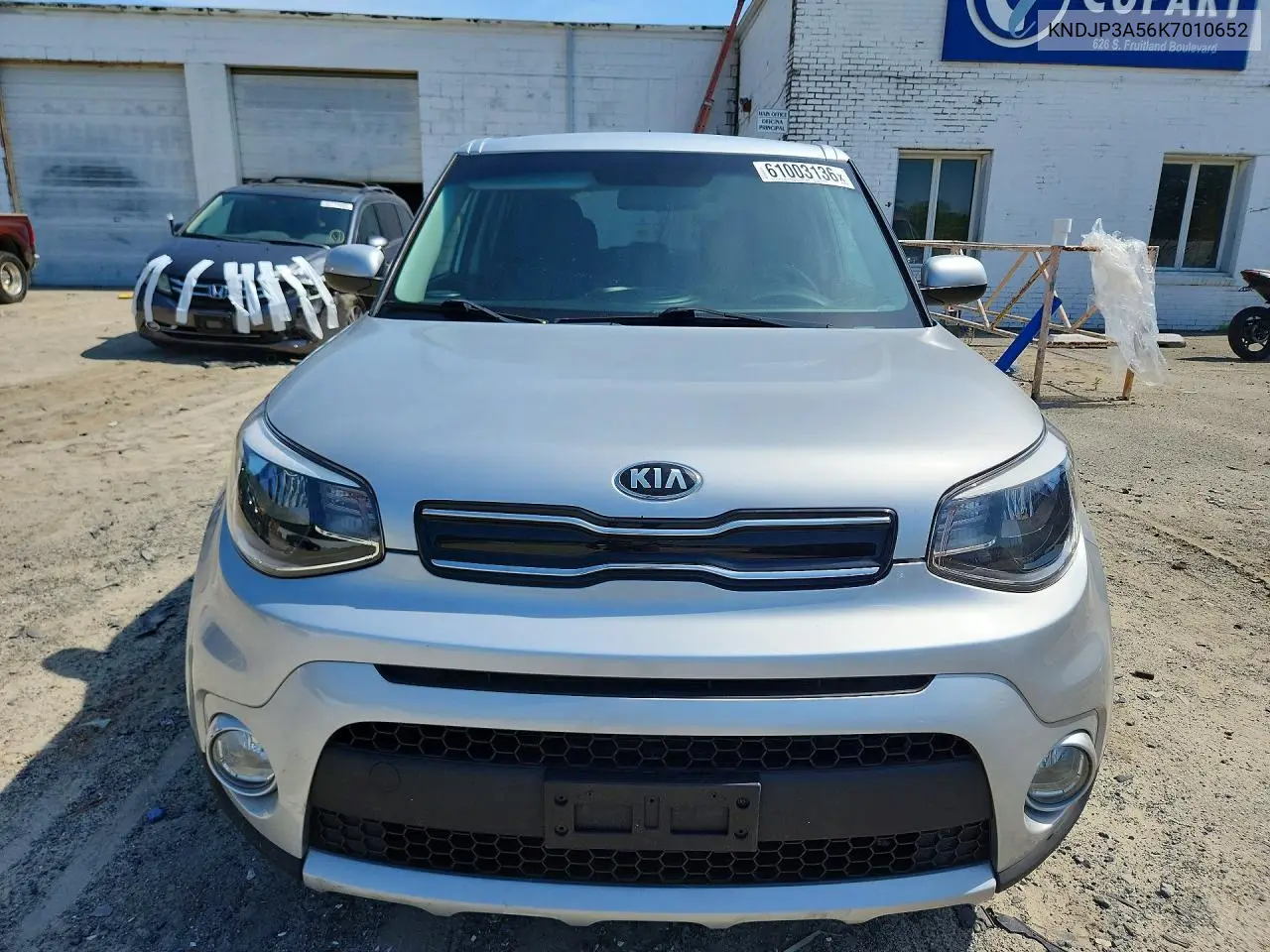 2019 Kia Soul + VIN: KNDJP3A56K7010652 Lot: 61003136