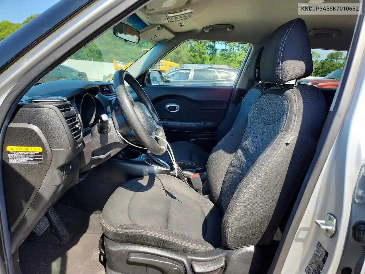 2019 Kia Soul + VIN: KNDJP3A56K7010652 Lot: 61003136