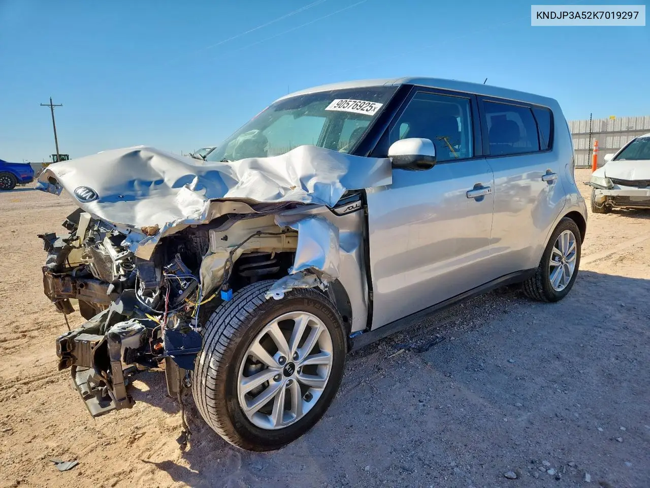 KNDJP3A52K7019297 2019 Kia Soul +