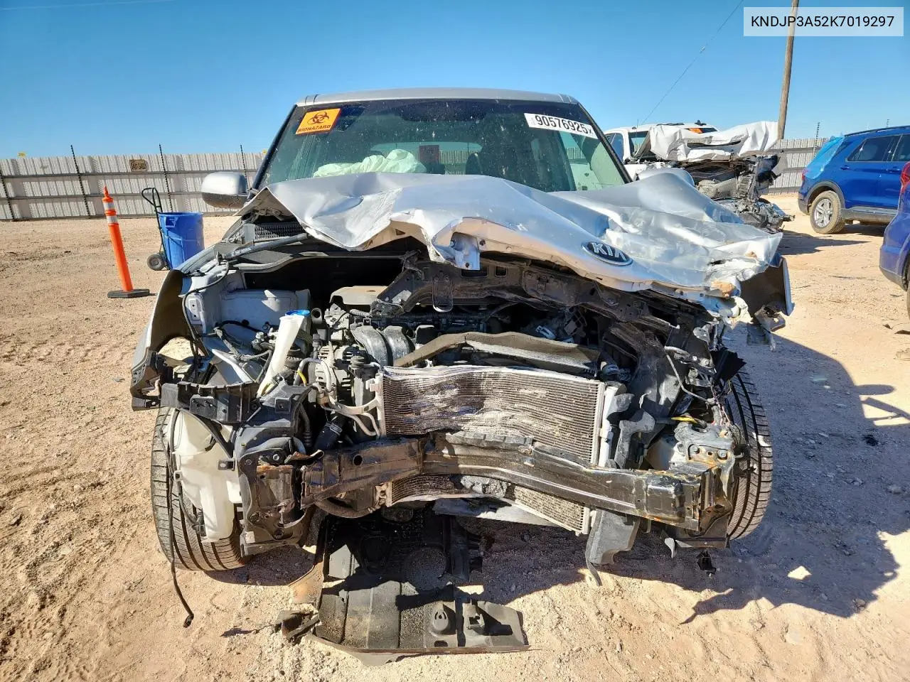 KNDJP3A52K7019297 2019 Kia Soul +