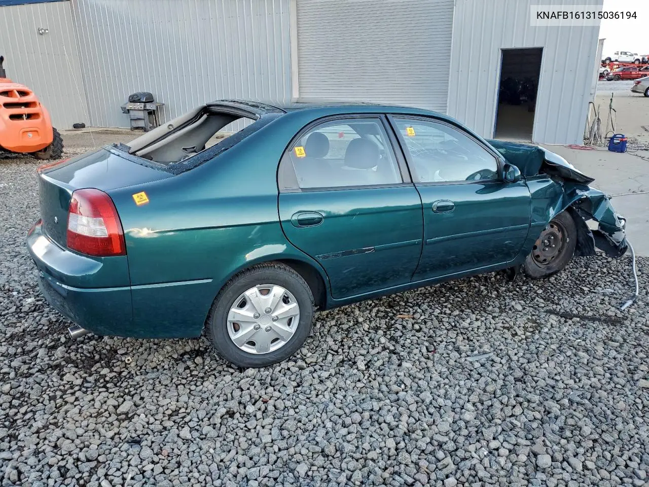 KNAFB161315036194 2001 Kia Spectra Gs