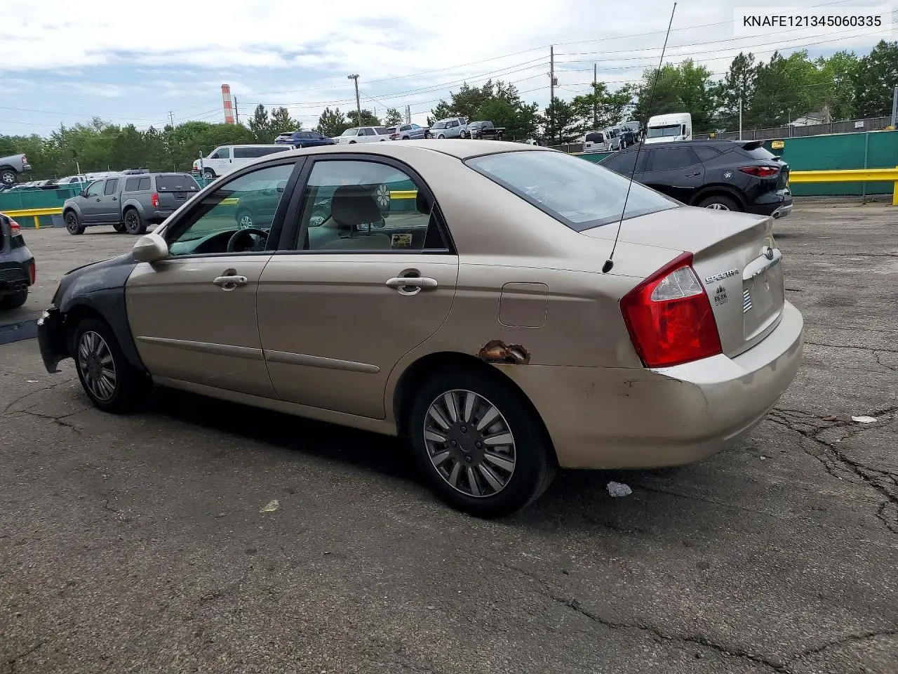 2004 Kia Spectra Lx VIN: KNAFE121345060335 Lot: 56520566