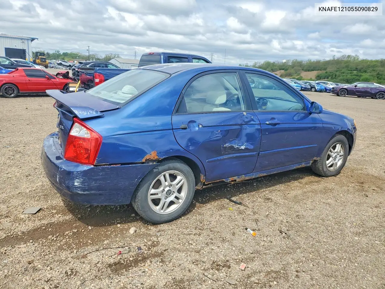 2005 Kia Spectra Lx/Ex VIN: KNAFE121055090829 Lot: 51472286