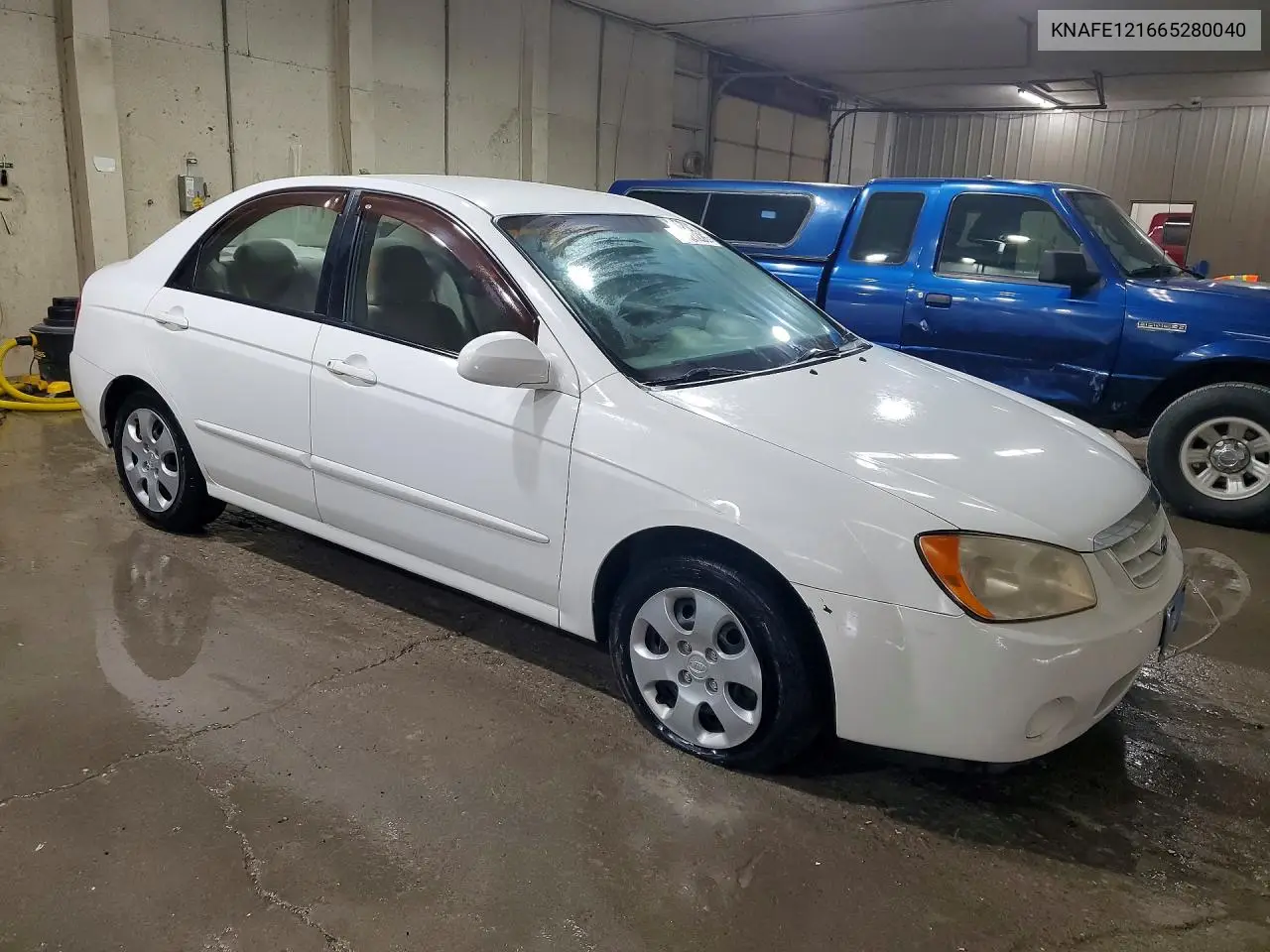 2006 Kia Spectra Ex VIN: KNAFE121665280040 Lot: 54921226