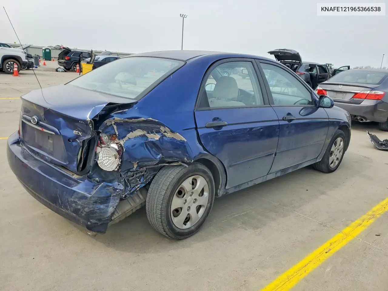 2006 Kia Spectra Lx VIN: KNAFE121965366538 Lot: 77349145