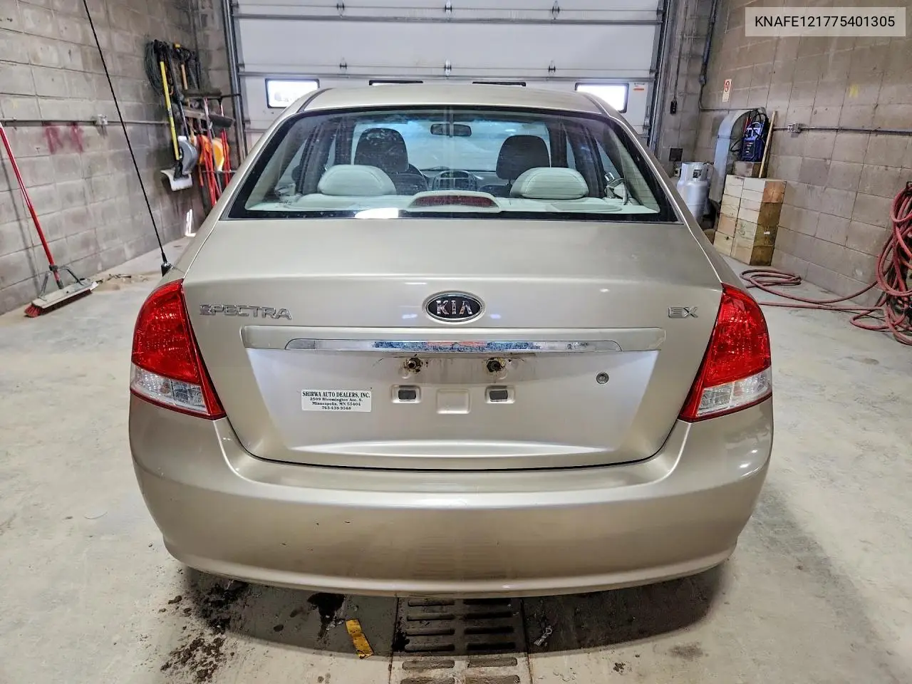 2007 Kia Spectra Lx VIN: KNAFE121775401305 Lot: 51779686