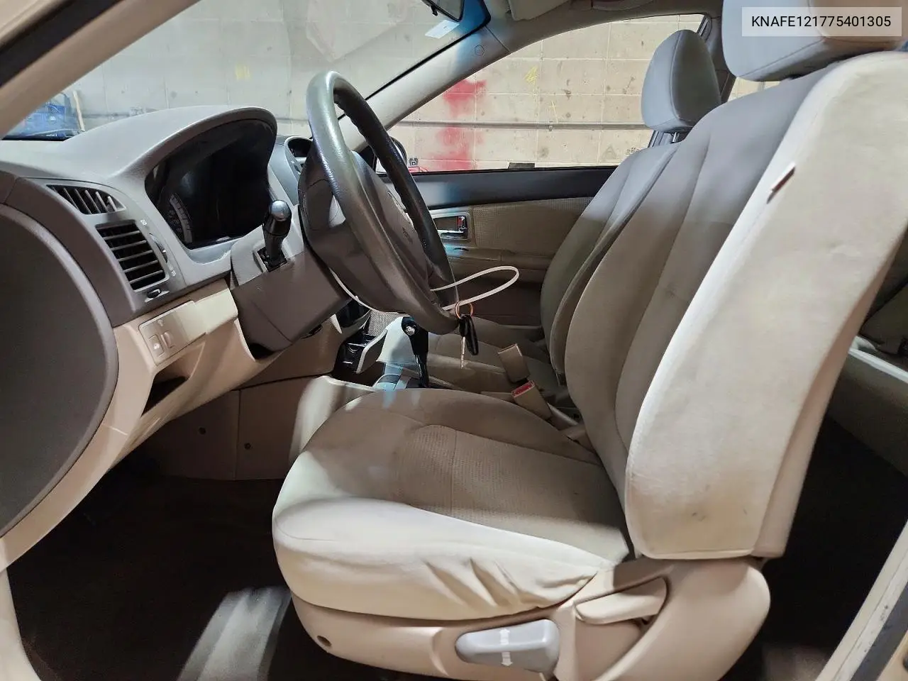 2007 Kia Spectra Lx VIN: KNAFE121775401305 Lot: 51779686