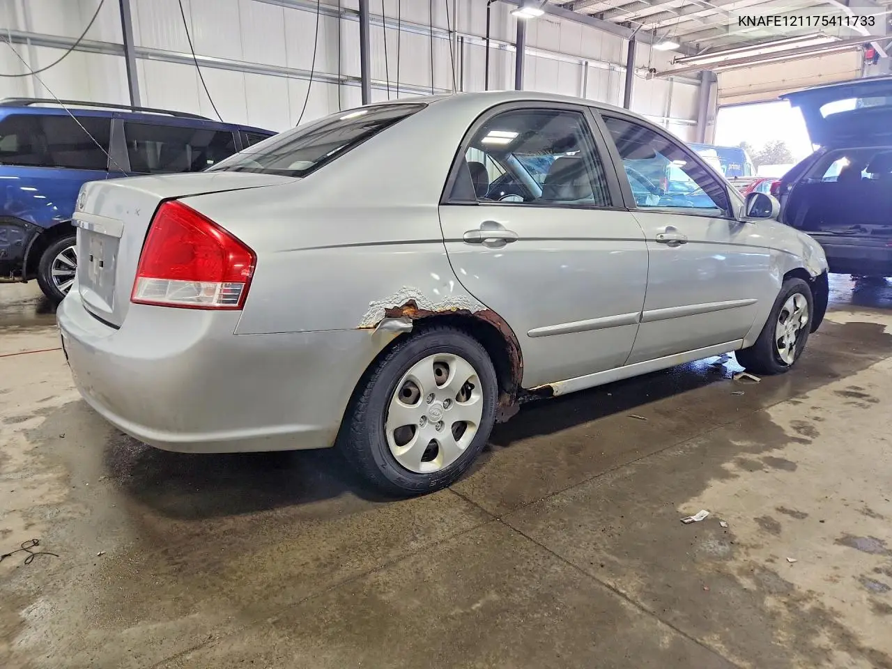 2007 Kia Spectra Lx VIN: KNAFE121175411733 Lot: 77312125