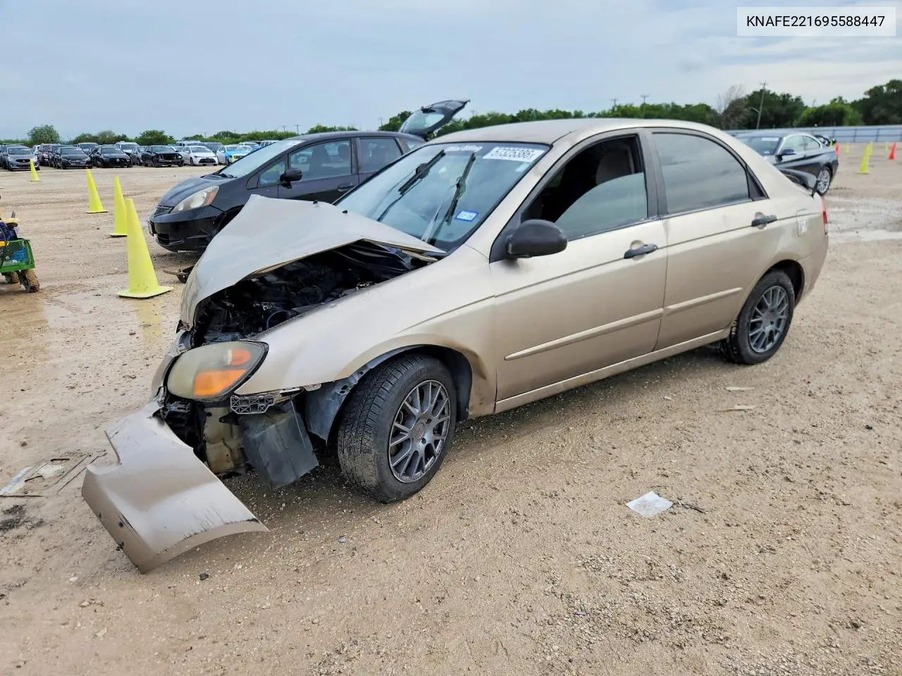 2009 Kia Spectra Lx VIN: KNAFE221695588447 Lot: 57325386