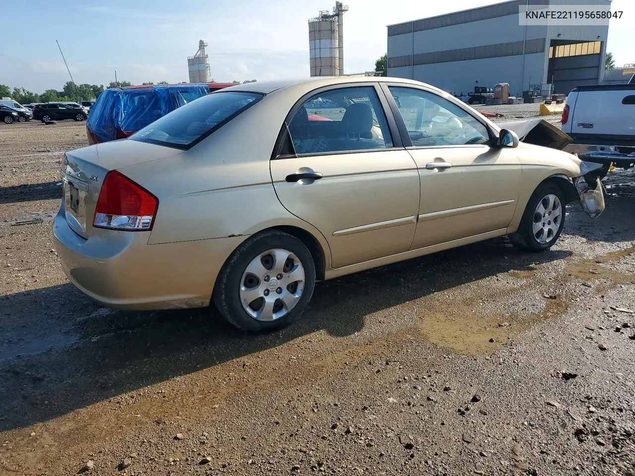 2009 Kia Spectra Lx VIN: KNAFE221195658047 Lot: 60092656